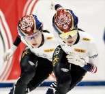 노란 수영복에 섹시한 몸매 어필하는 존예 처자