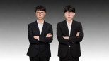 노란 수영복에 섹시한 몸매 어필하는 존예 처자