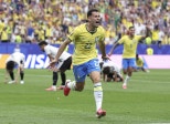 노란 수영복에 섹시한 몸매 어필하는 존예 처자