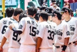 노란 수영복에 섹시한 몸매 어필하는 존예 처자