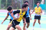 노란 수영복에 섹시한 몸매 어필하는 존예 처자