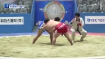노란 수영복에 섹시한 몸매 어필하는 존예 처자