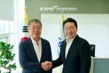 노란 수영복에 섹시한 몸매 어필하는 존예 처자