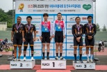 노란 수영복에 섹시한 몸매 어필하는 존예 처자