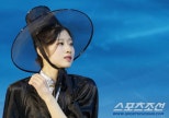 노란 수영복에 섹시한 몸매 어필하는 존예 처자