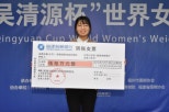 노란 수영복에 섹시한 몸매 어필하는 존예 처자