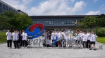 노란 수영복에 섹시한 몸매 어필하는 존예 처자