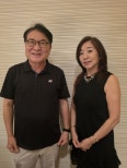 노란 수영복에 섹시한 몸매 어필하는 존예 처자