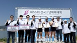 노란 수영복에 섹시한 몸매 어필하는 존예 처자