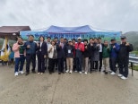 노란 수영복에 섹시한 몸매 어필하는 존예 처자