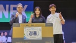 노란 수영복에 섹시한 몸매 어필하는 존예 처자