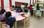 노란 수영복에 섹시한 몸매 어필하는 존예 처자