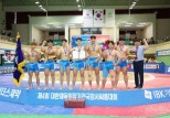 노란 수영복에 섹시한 몸매 어필하는 존예 처자