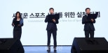 노란 수영복에 섹시한 몸매 어필하는 존예 처자
