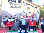 노란 수영복에 섹시한 몸매 어필하는 존예 처자