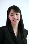 Yoo Sung-eun Signs Exclusive Contract with J Star: A New Chapter in K-pop