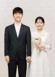 노란 수영복에 섹시한 몸매 어필하는 존예 처자