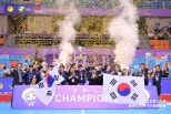 노란 수영복에 섹시한 몸매 어필하는 존예 처자