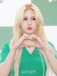 Jeon Somi: The Summer Queen’s July Comeback and Fan Meeting ‘Chaos’