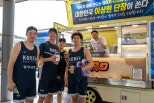 노란 수영복에 섹시한 몸매 어필하는 존예 처자