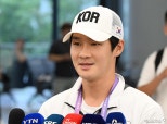 노란 수영복에 섹시한 몸매 어필하는 존예 처자
