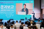 노란 수영복에 섹시한 몸매 어필하는 존예 처자