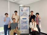 노란 수영복에 섹시한 몸매 어필하는 존예 처자