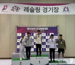 노란 수영복에 섹시한 몸매 어필하는 존예 처자