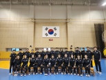 노란 수영복에 섹시한 몸매 어필하는 존예 처자