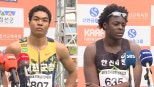 노란 수영복에 섹시한 몸매 어필하는 존예 처자