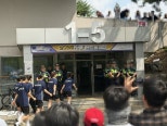 노란 수영복에 섹시한 몸매 어필하는 존예 처자