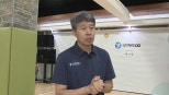 노란 수영복에 섹시한 몸매 어필하는 존예 처자