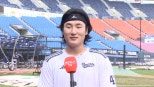 노란 수영복에 섹시한 몸매 어필하는 존예 처자