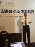 노란 수영복에 섹시한 몸매 어필하는 존예 처자