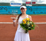 노란 수영복에 섹시한 몸매 어필하는 존예 처자