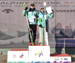 노란 수영복에 섹시한 몸매 어필하는 존예 처자