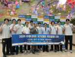 노란 수영복에 섹시한 몸매 어필하는 존예 처자