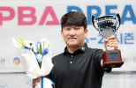 노란 수영복에 섹시한 몸매 어필하는 존예 처자