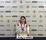 노란 수영복에 섹시한 몸매 어필하는 존예 처자