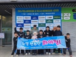 노란 수영복에 섹시한 몸매 어필하는 존예 처자