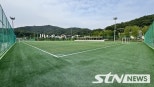 노란 수영복에 섹시한 몸매 어필하는 존예 처자