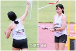 노란 수영복에 섹시한 몸매 어필하는 존예 처자