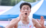 노란 수영복에 섹시한 몸매 어필하는 존예 처자
