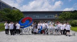 노란 수영복에 섹시한 몸매 어필하는 존예 처자