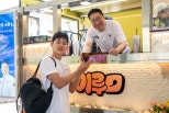 노란 수영복에 섹시한 몸매 어필하는 존예 처자
