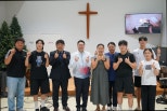 노란 수영복에 섹시한 몸매 어필하는 존예 처자