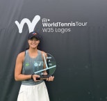 노란 수영복에 섹시한 몸매 어필하는 존예 처자