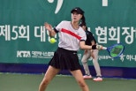 노란 수영복에 섹시한 몸매 어필하는 존예 처자