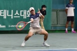 노란 수영복에 섹시한 몸매 어필하는 존예 처자