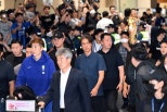 노란 수영복에 섹시한 몸매 어필하는 존예 처자